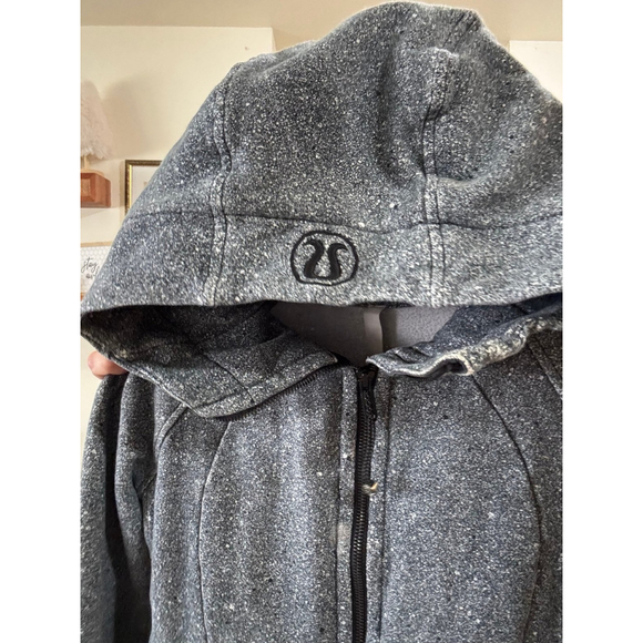Lululemon Scuba Full-Zip Hoodie - Picture 9 of 9